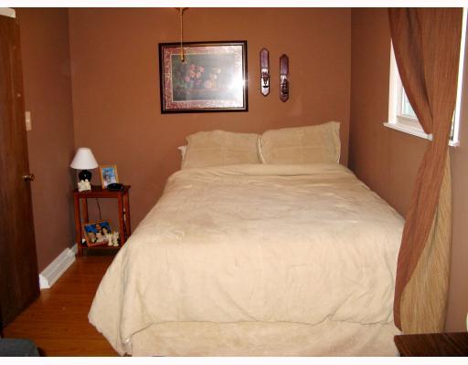4317 Partell Street Butler, PA 16001 - Photo 7 of 11 Other. Guest Bedroom. Notice the great use of color.