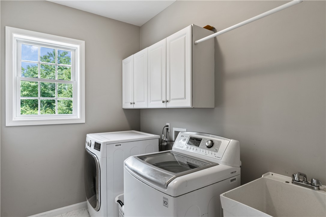 30 Beaver Dam Road Glocester, RI 02814 - Photo 16 of 40