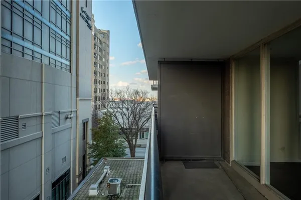 $150,000 | 620 Peachtree Street Northeast, Unit 502, Atlanta, GA 30308
