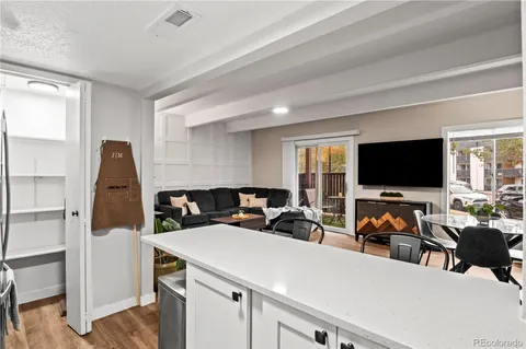 $214,250 | 9725 East Harvard Avenue, Unit 387, Denver, CO 80231