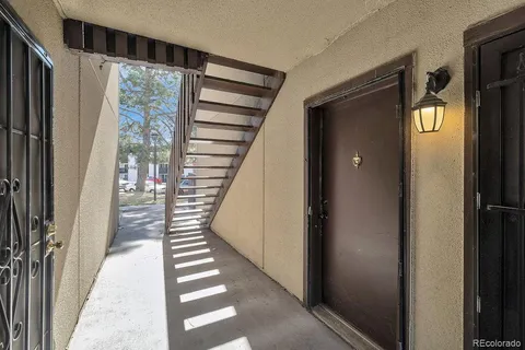 $214,250 | 9725 East Harvard Avenue, Unit 387, Denver, CO 80231