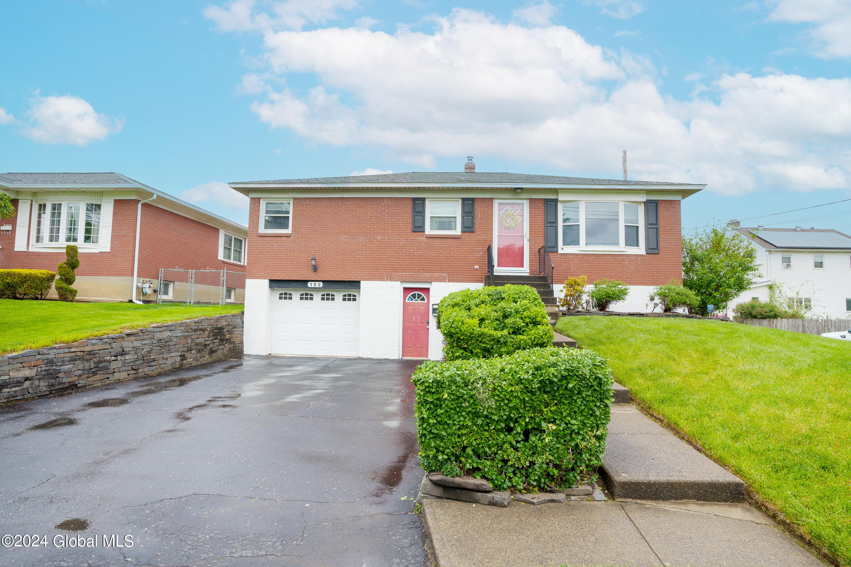 122 Russell Road Albany, NY 12203 - Photo 2 of 39 003-122-Russell-Rd