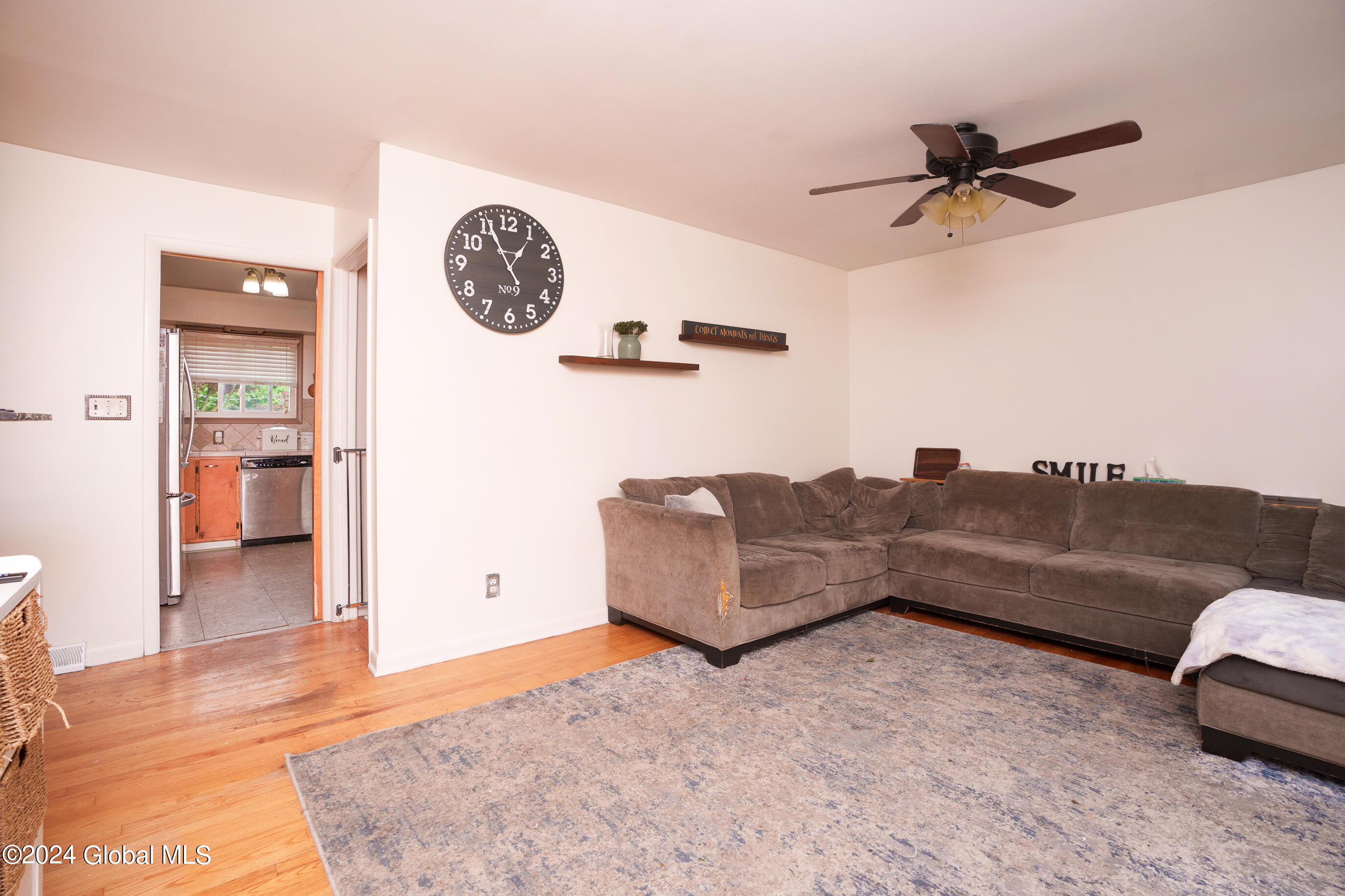 122 Russell Road Albany, NY 12203 - Photo 7 of 39 012-122-Russell-Rd