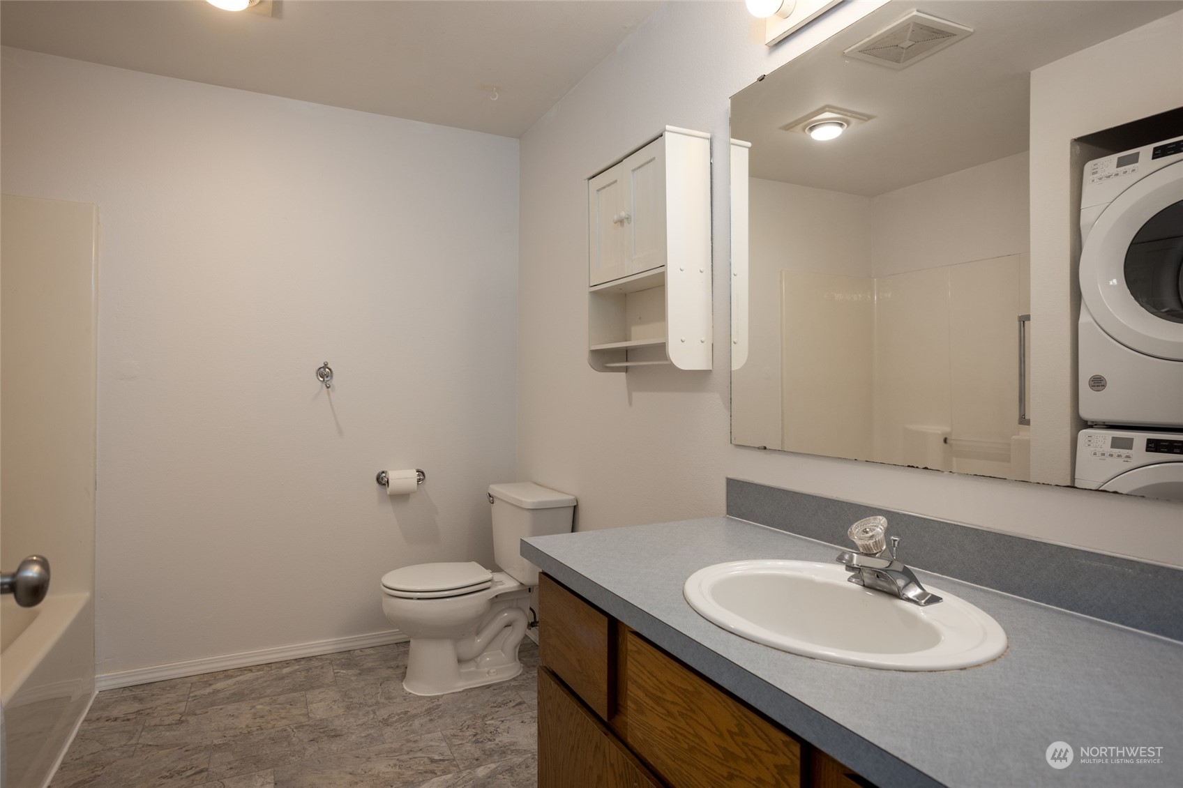 803 South Laventure Road, Unit D Mount Vernon, WA 98274 - Photo 11 of 15 Gallery Image 11