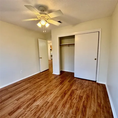 $1,195 | 405-407 Burlwood Court, Round Rock, TX 78664