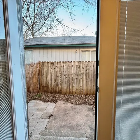 $1,195 | 405-407 Burlwood Court, Round Rock, TX 78664