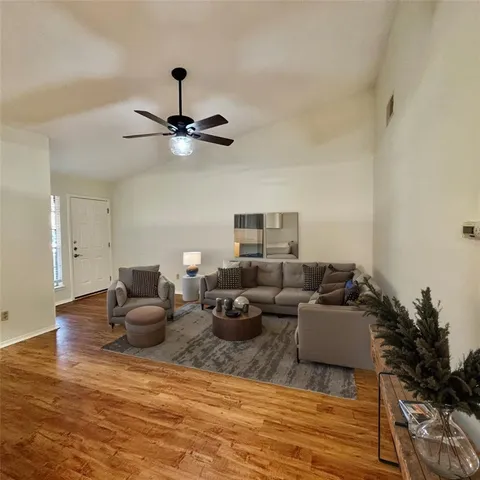 $1,195 | 405-407 Burlwood Court, Round Rock, TX 78664