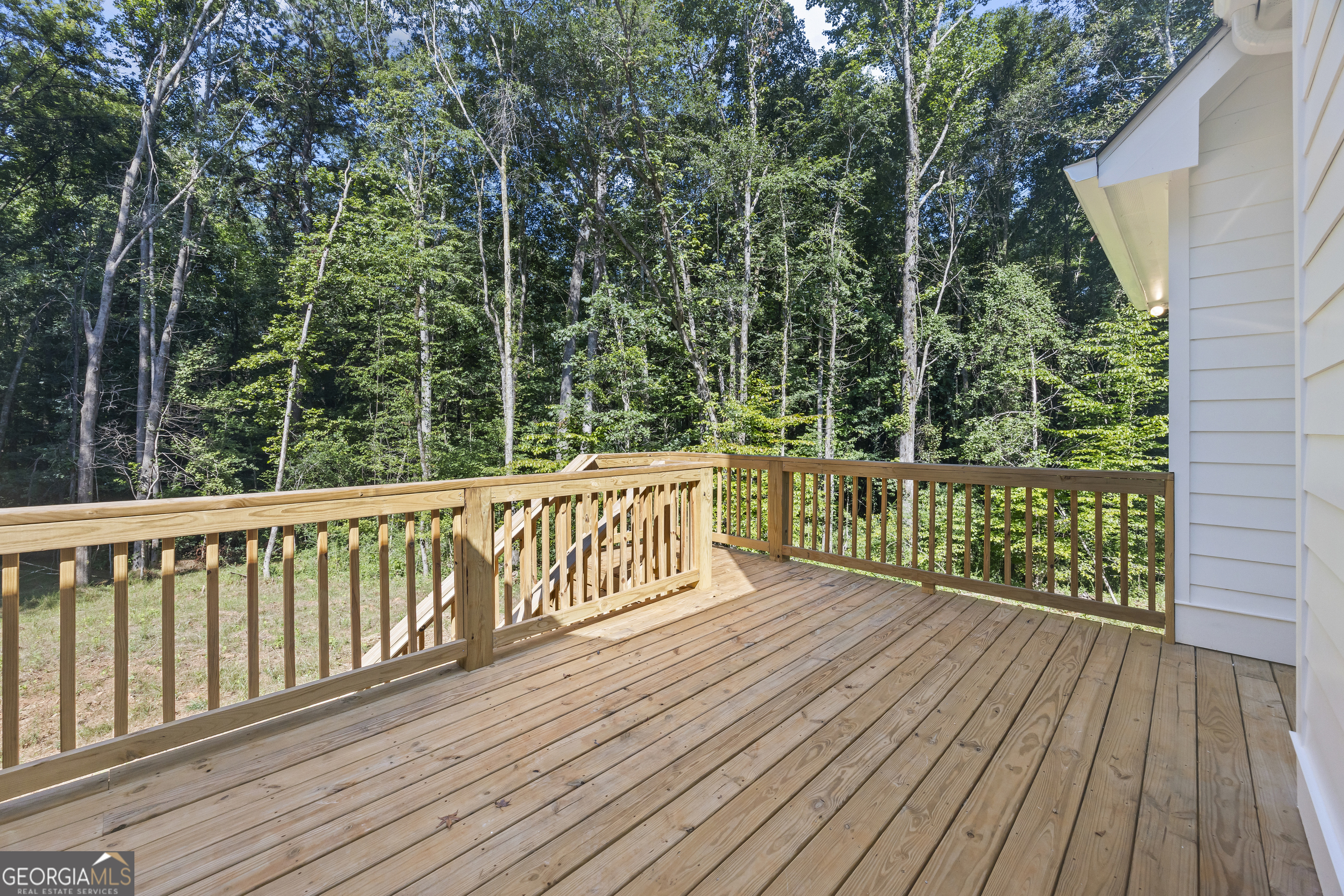 119 Gordon Road Commerce, GA 30530 - Photo 29 of 40 a view of a wooden deck