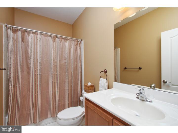 785 Chelsea Glenn Road Clarksboro, NJ 08020 - Photo 22 of 24 Bathroom