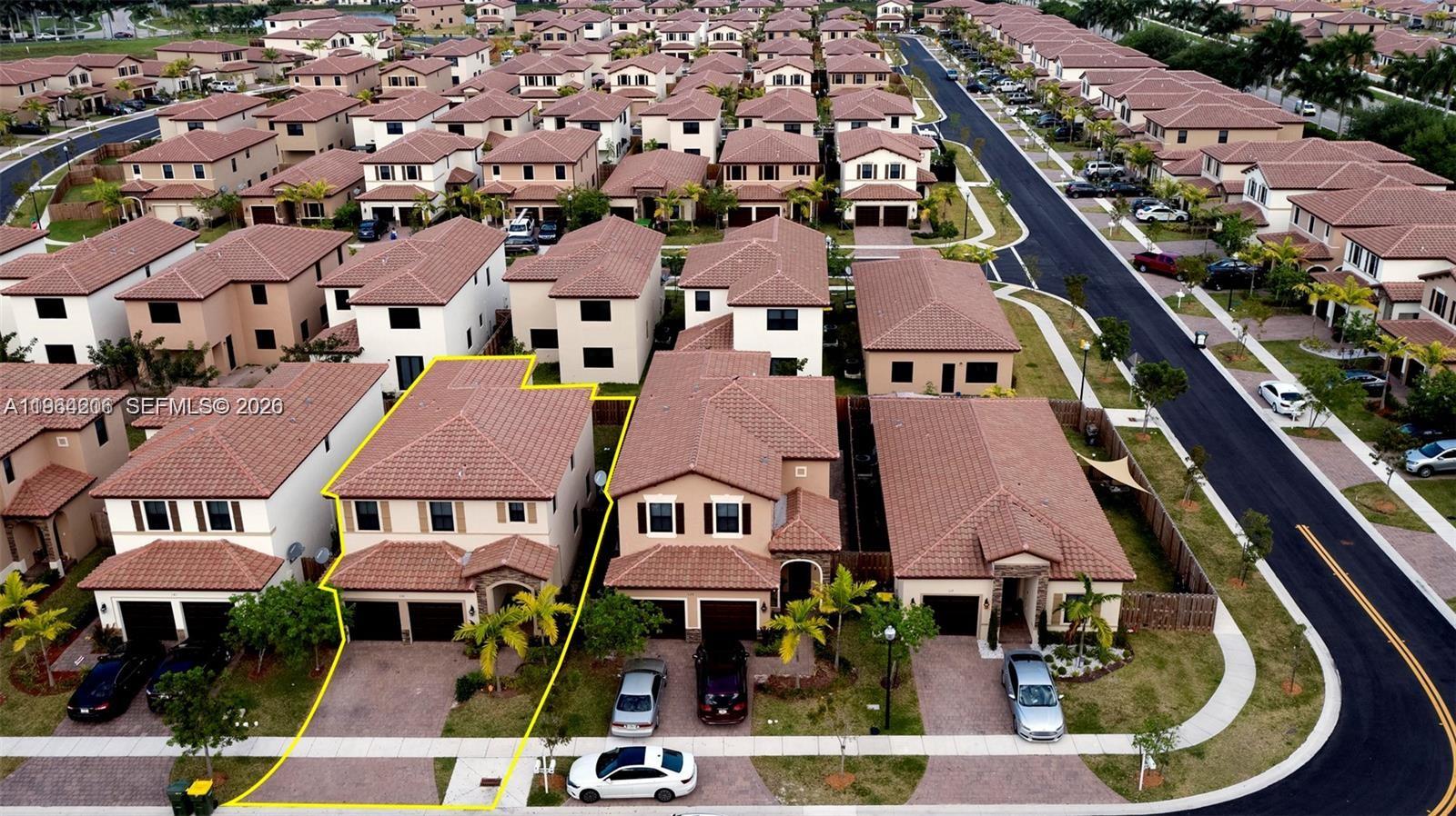 133 Northeast 23rd Terrace Homestead, FL 33033 - Photo 2 of 12