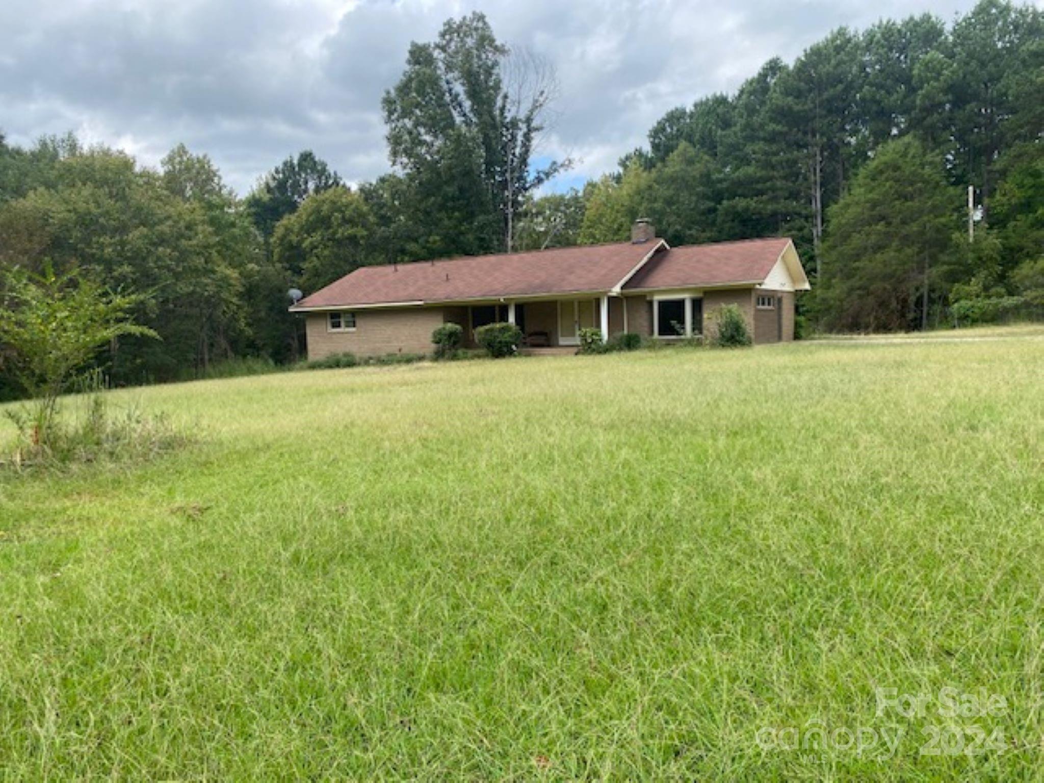 1089 Cedar Spring Road York, SC 29745 - Photo 1 of 27 Gallery Image 1