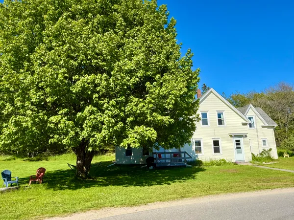$349,000 | 50 East Boston Road, Vinalhaven, ME 04863