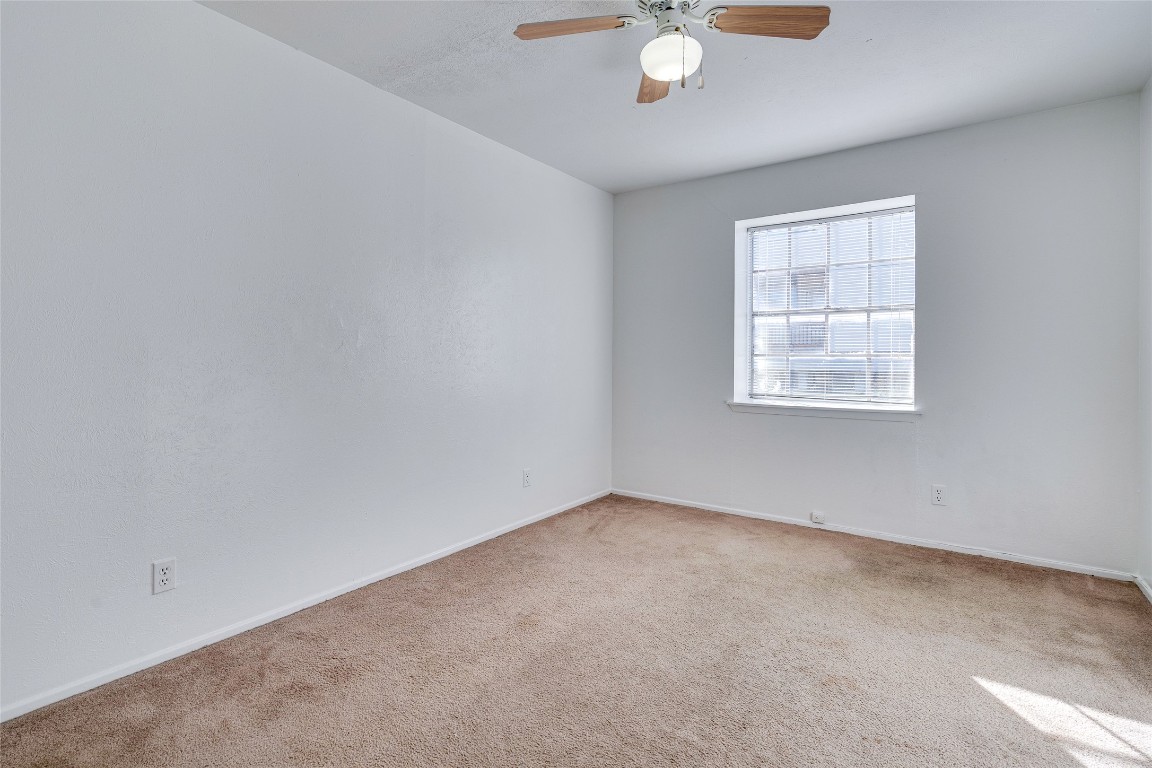 307 East 31st Street, Unit 205 Austin, TX 78705 - Photo 19 of 35 an empty room with a window