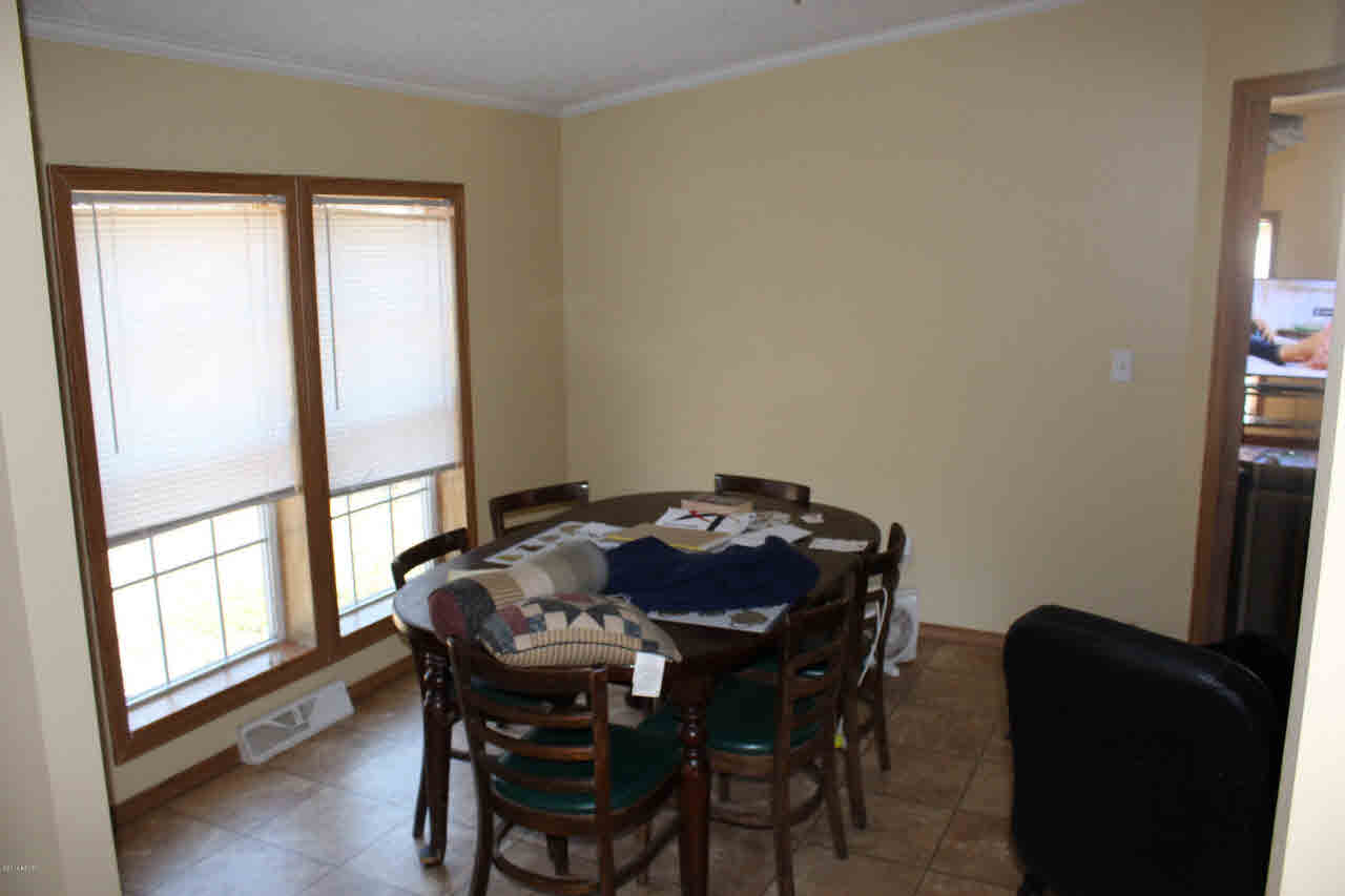 2121 Teske Road Marion, IL 62959 - Photo 9 of 13