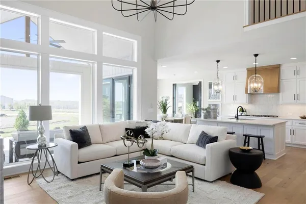 $948,900 | 12407 West 183rd Terrace, Overland Park, KS 66013