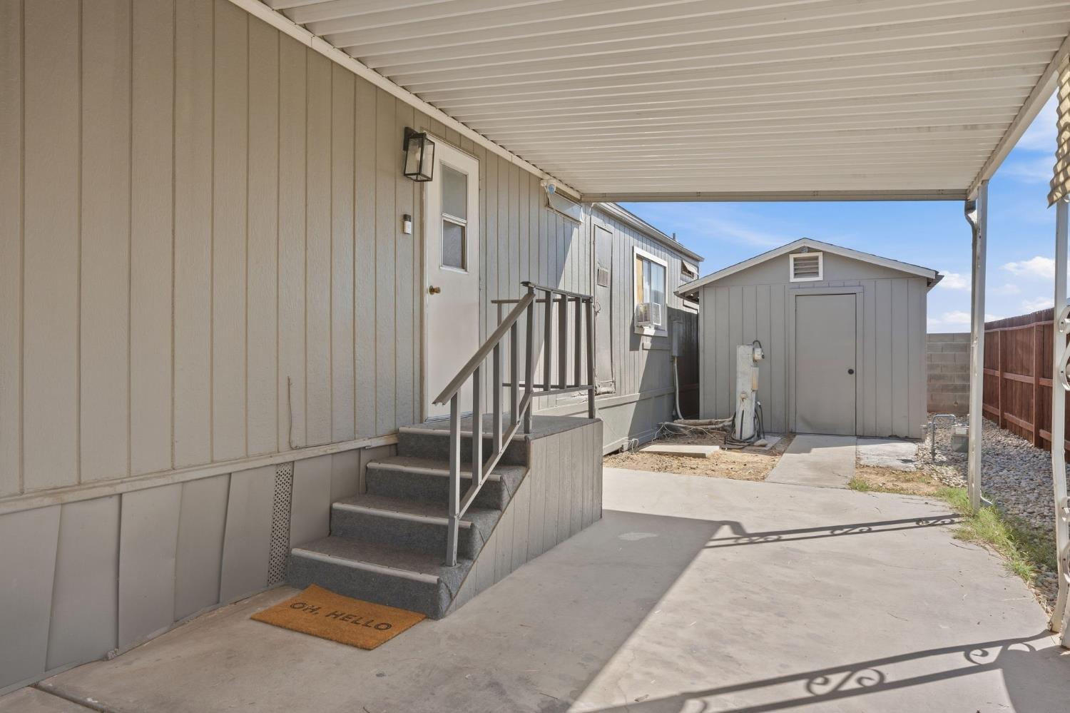 2575 Willlow, Unit 76 Fresno, CA 93725 - Photo 4 of 36 Gallery Image 4