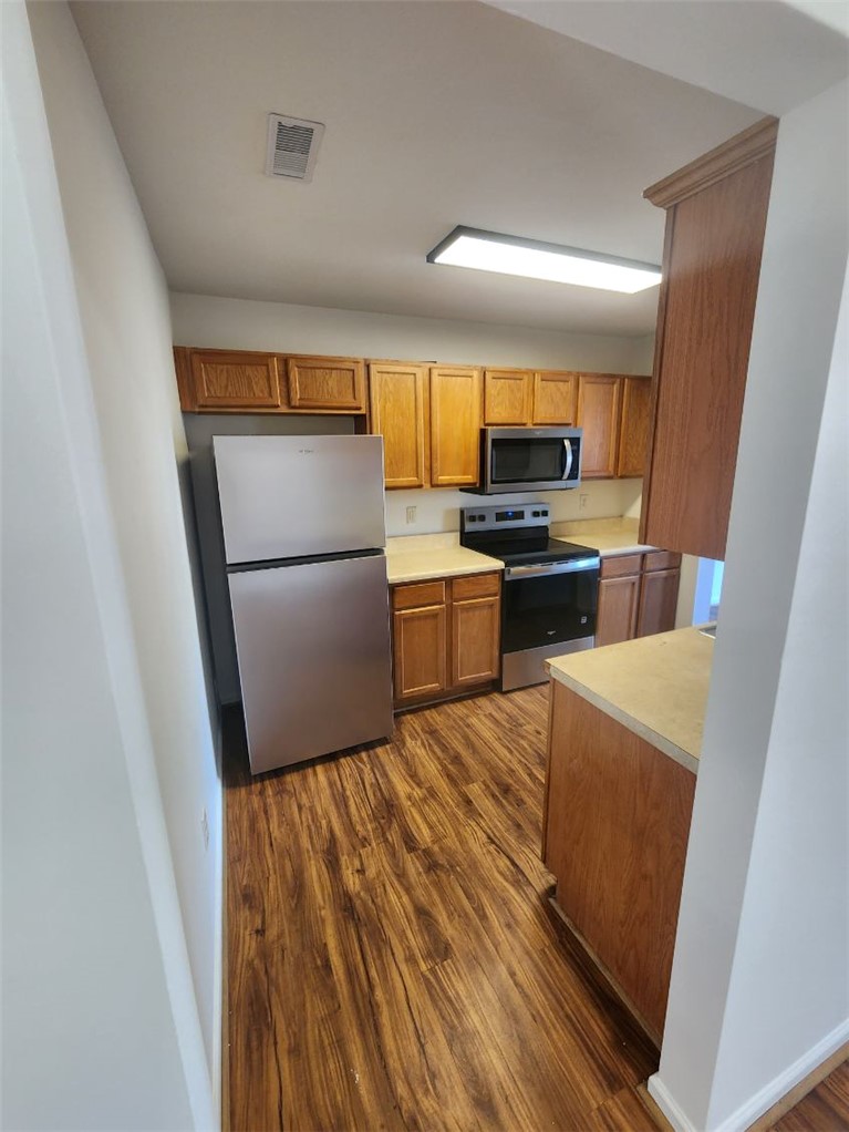 726 Bellview Way Seneca, SC 29678 - Photo 2 of 13