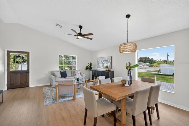 $425,000 | 2702 West St John Street, Tampa, FL 33607