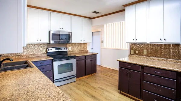 $115,000 | 1116 West Howard Street, Olney, TX 76374