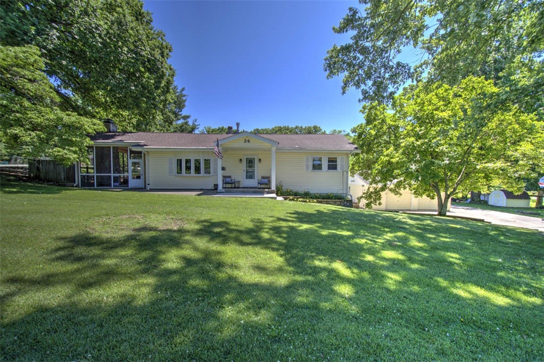 24 Circle Drive Decatur, IL 62521 - Photo 1 of 41