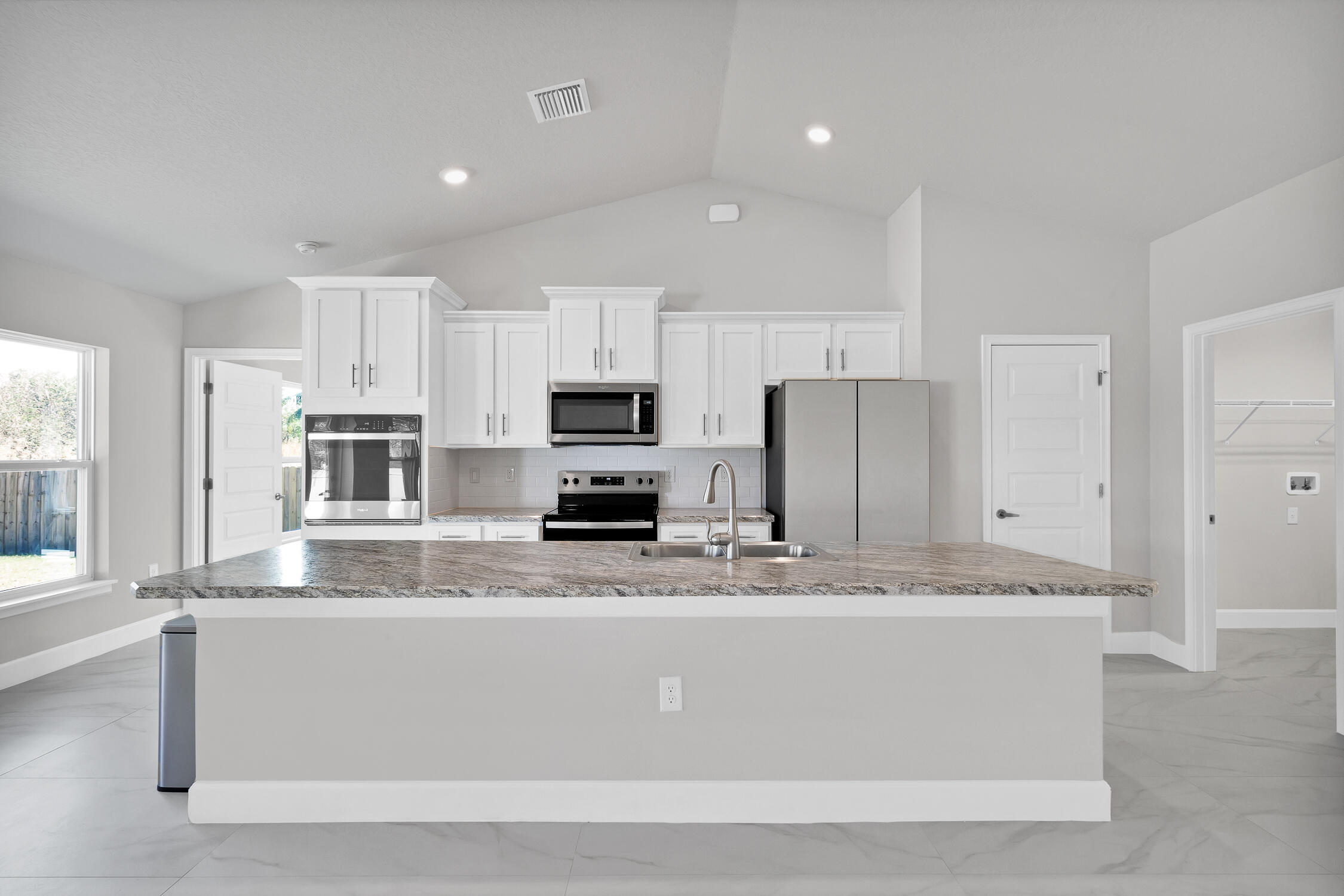 170 Spring Valley Avenue Sebastian, FL 32958 - Photo 7 of 29 11