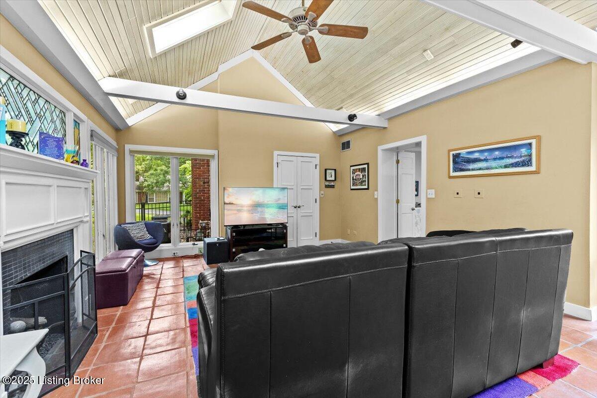 5612 Apache Road Louisville, KY 40207 - Photo 24 of 55 24-5612 Apache Rd-24