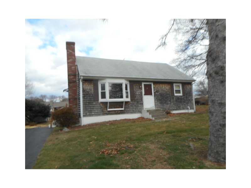 34 Ridgeway Drive Warren, RI 02885 - Photo 1 of 14 Exterior Front.