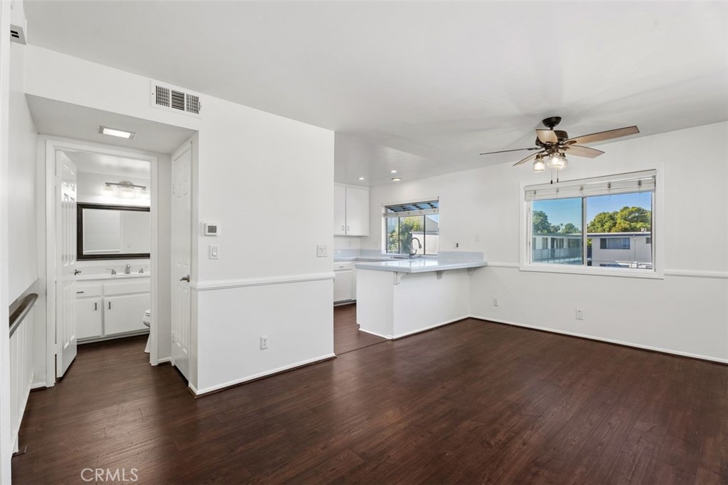 428 West First Street Tustin, CA 92780 - Photo 9 of 35