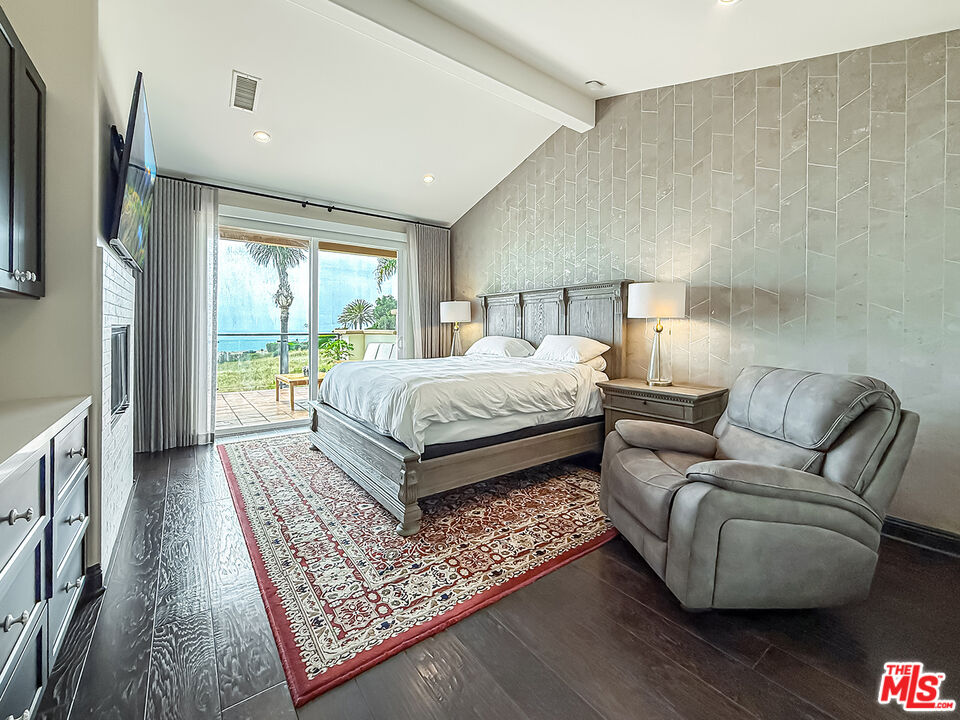 6416 Lunita Road, Unit 108 Malibu, CA 90265 - Photo 17 of 38