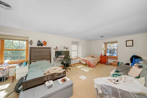$500,000 | 245 Tanglewood Court, Elk Grove Village, IL 60007