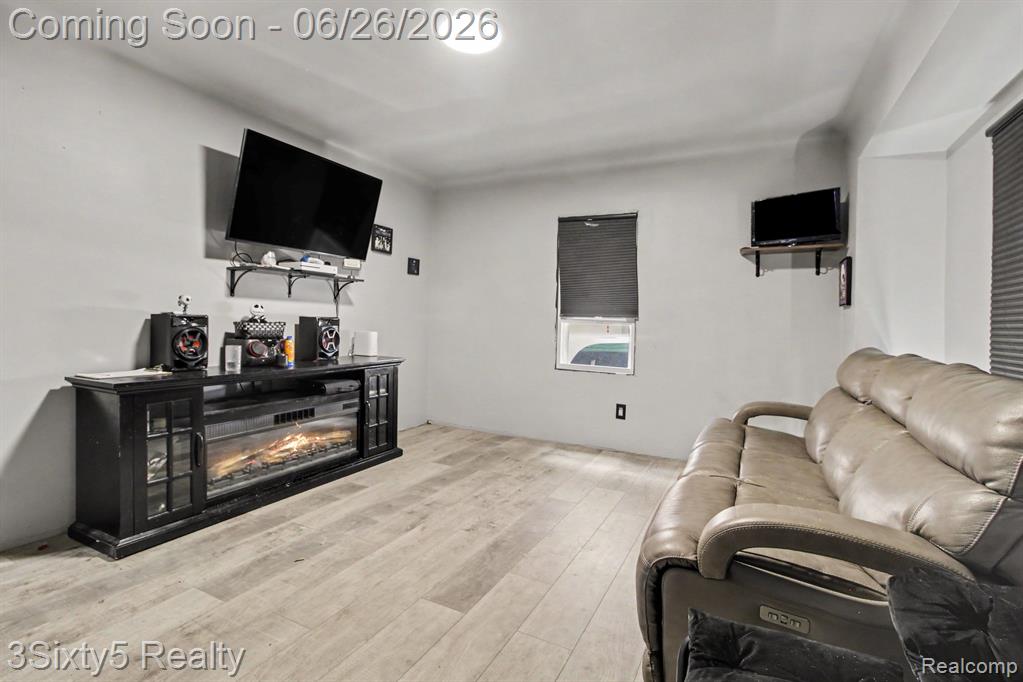 26296 Oakland Street Inkster, MI 48141 - Photo 3 of 15