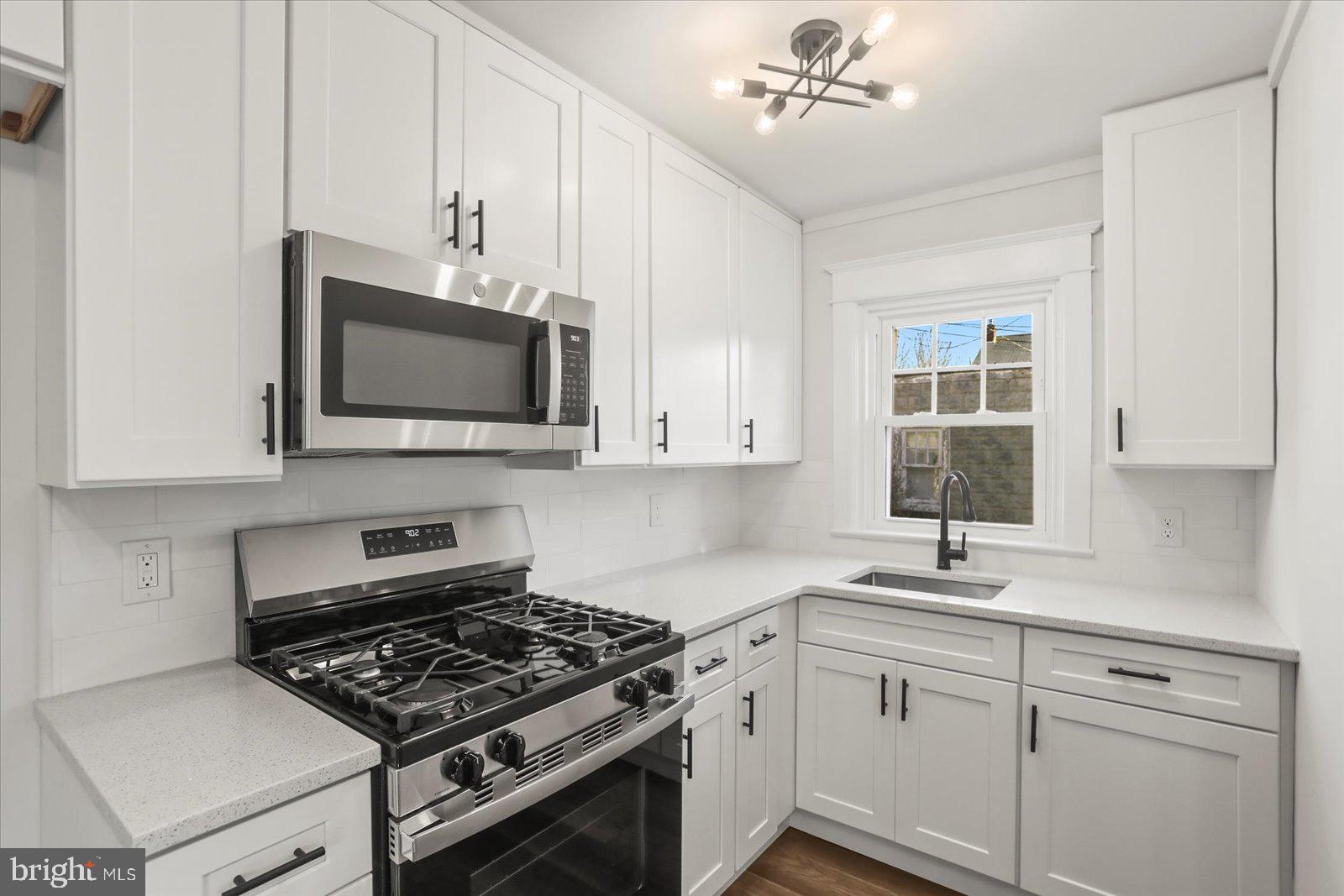 34 North Gotwalt Street York, PA 17404 - Photo 16 of 41