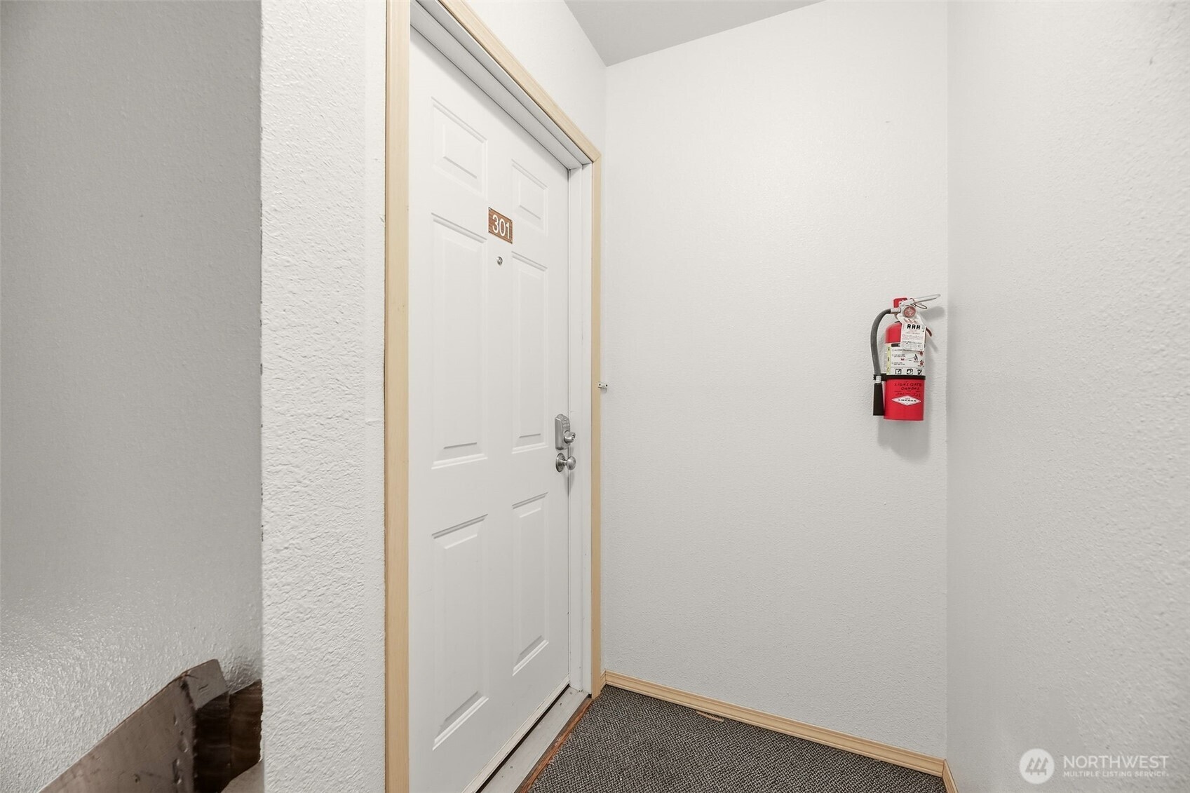2120 Highland Avenue, Unit 301 Everett, WA 98201 - Photo 4 of 30 Gallery Image 4