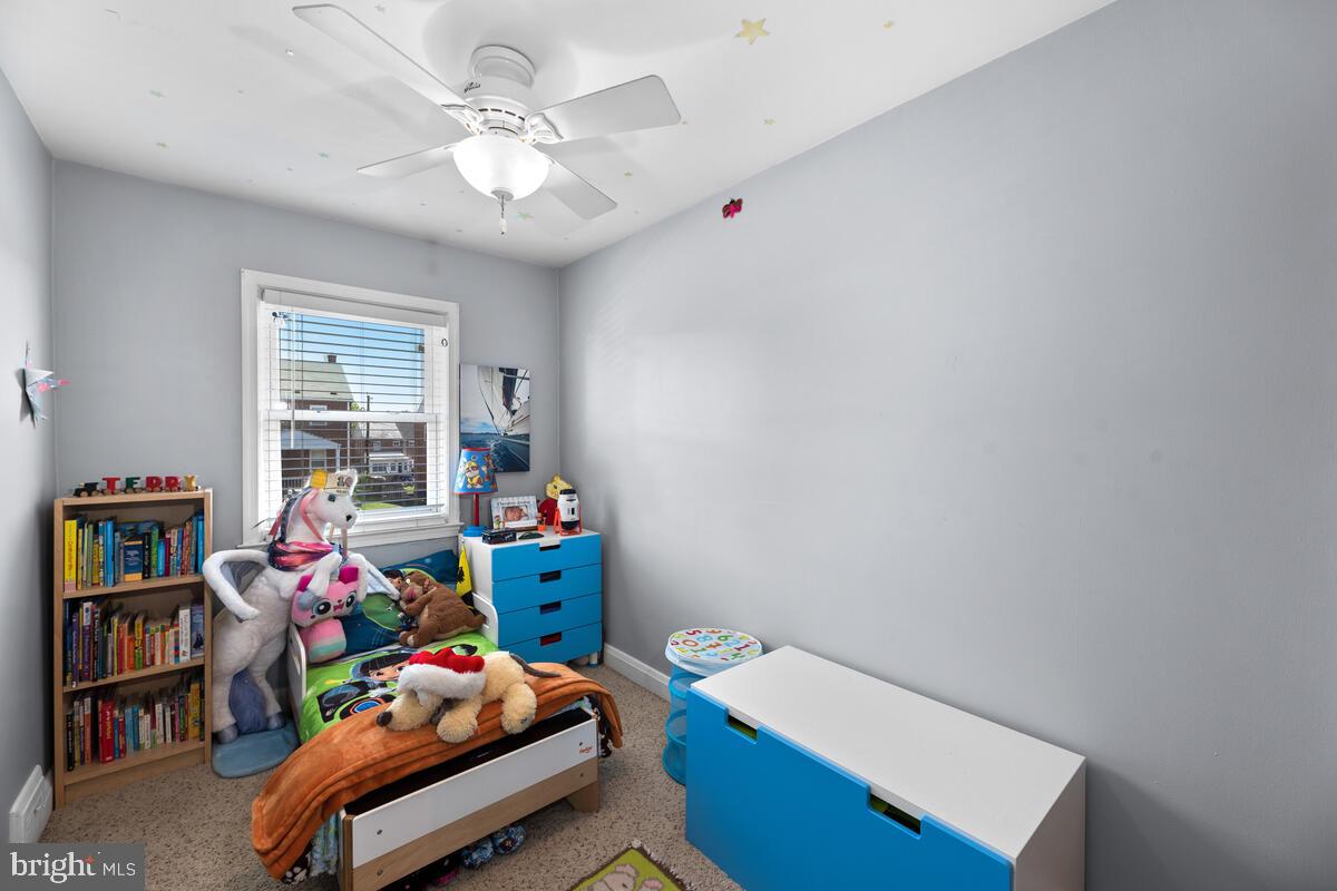 1023 Downton Road Baltimore, MD 21227 - Photo 17 of 37