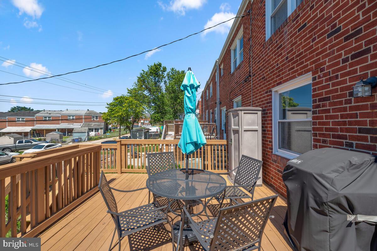 1023 Downton Road Baltimore, MD 21227 - Photo 31 of 37