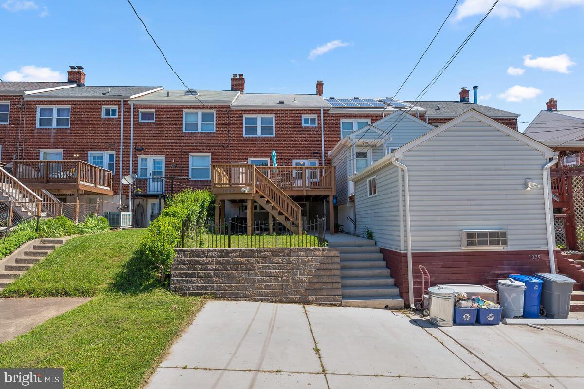 1023 Downton Road Baltimore, MD 21227 - Photo 33 of 37