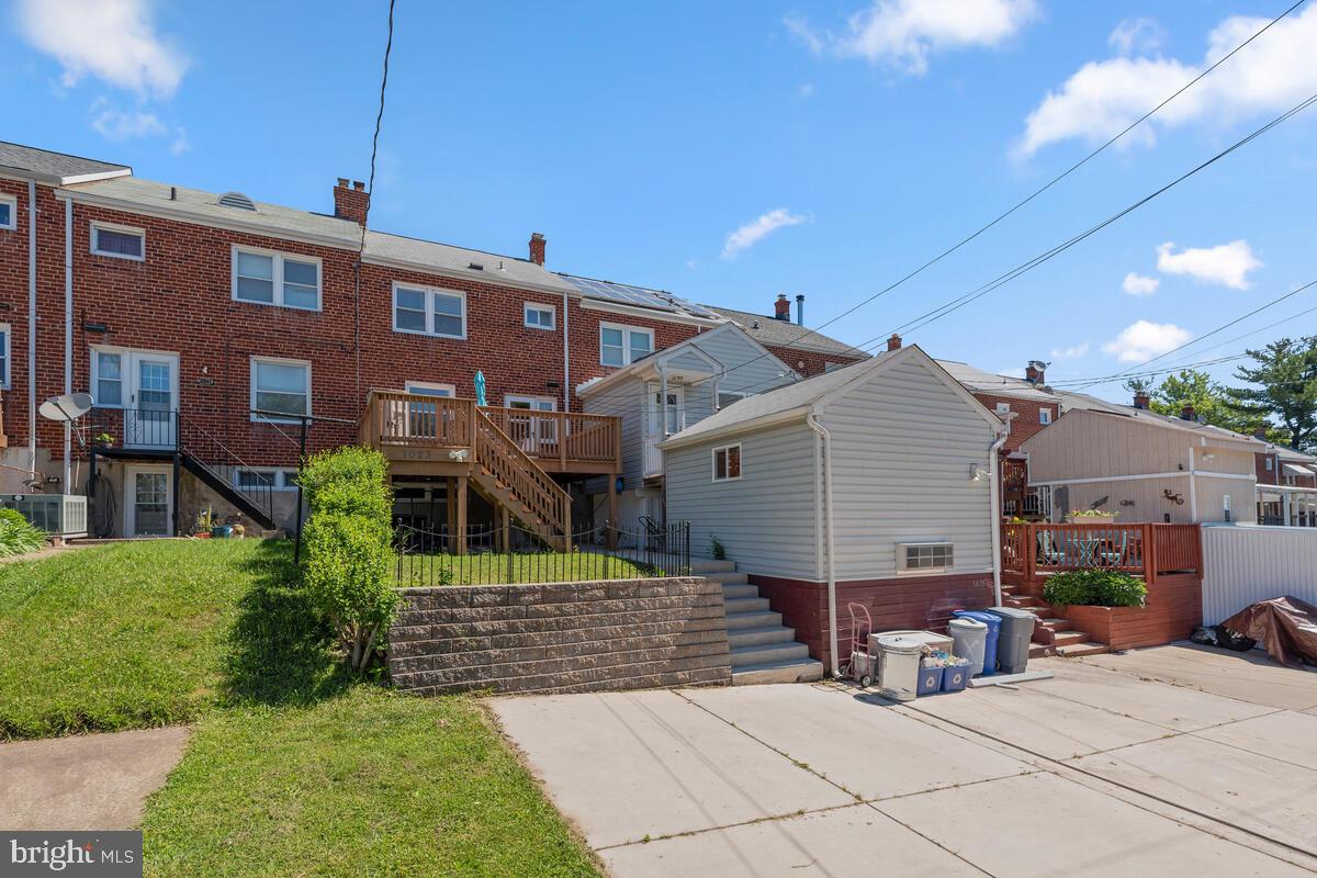 1023 Downton Road Baltimore, MD 21227 - Photo 35 of 37