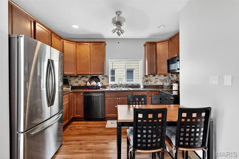 $249,900 | 4739 Hummel Avenue, St. Louis, MO 63116