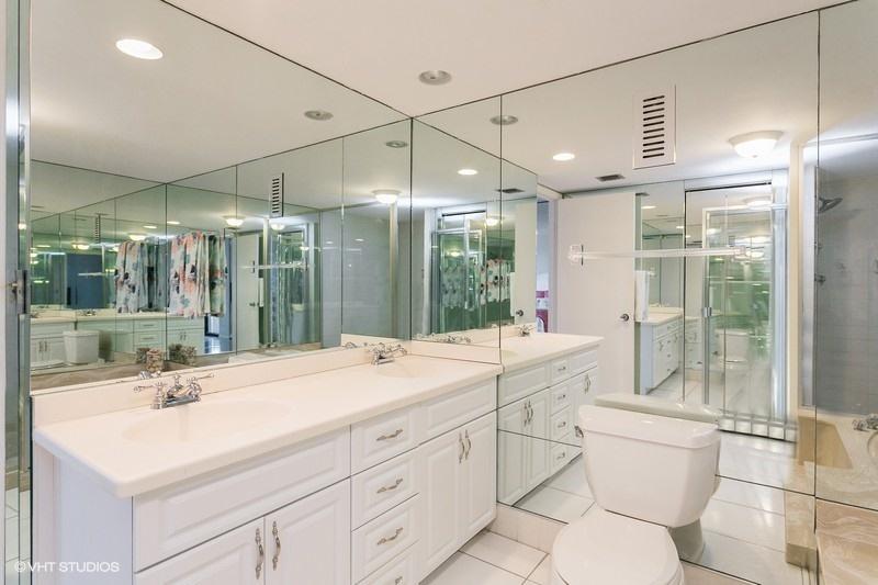 5510 North Ocean Drive, Unit 3D Singer Island, FL 33404 - Photo 15 of 31 Master Bath