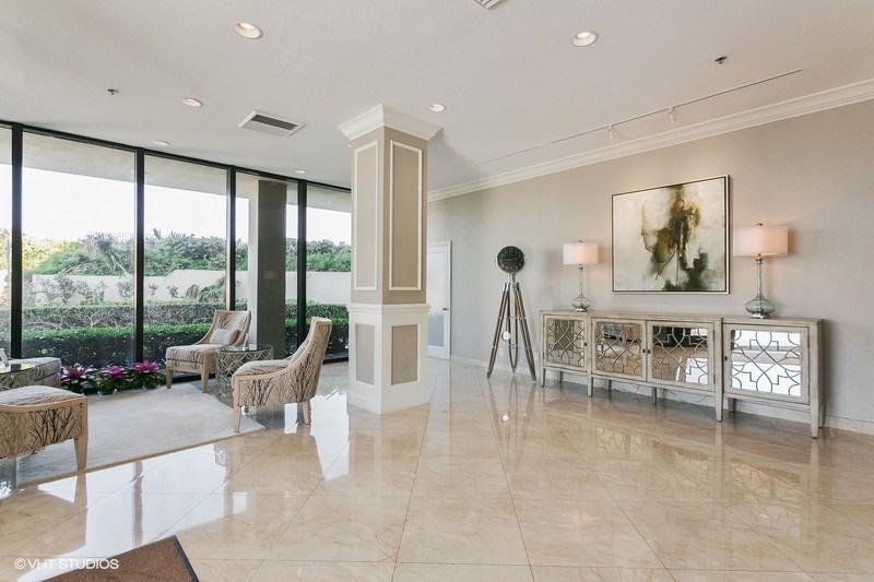 5510 North Ocean Drive, Unit 3D Singer Island, FL 33404 - Photo 4 of 31 03_5510NOceanBlvd_Unit3d_302_Lobby_FlexM
