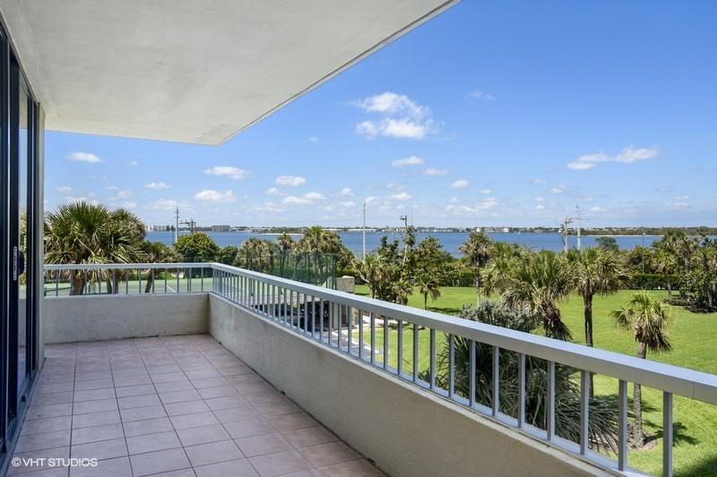 5510 North Ocean Drive, Unit 3D Singer Island, FL 33404 - Photo 10 of 31 Balcony SW View