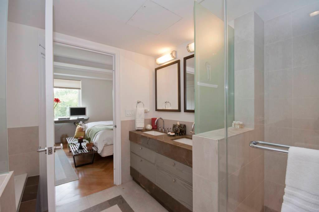 160 Central Park South, Unit 404 Manhattan, NY 10019 - Photo 6 of 7 Photo 6