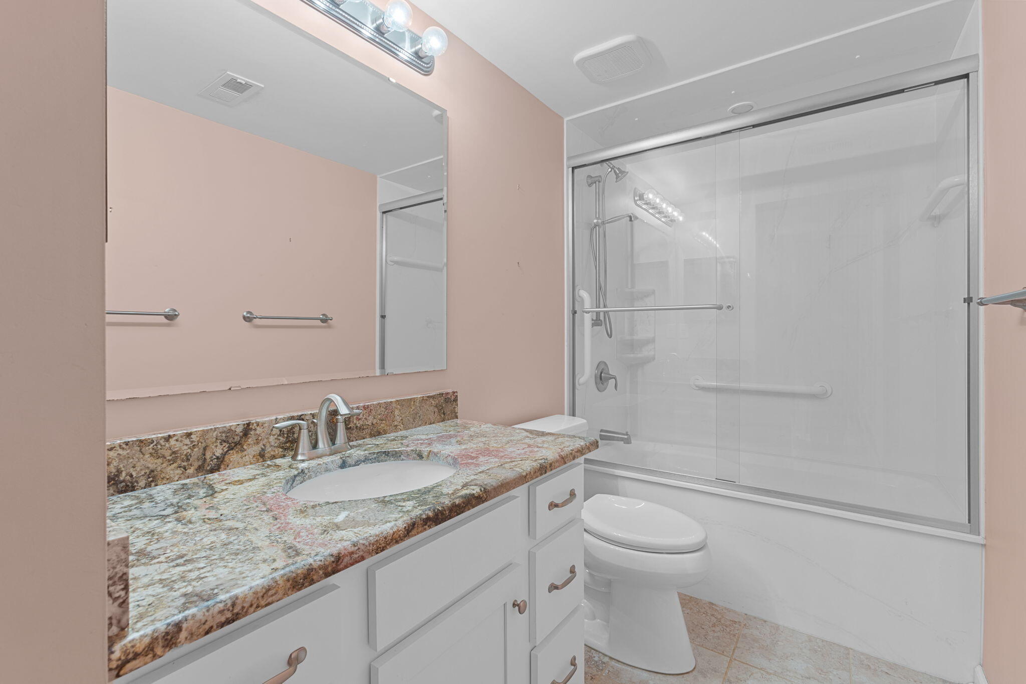 803 North Aylesbury Road Goose Creek, SC 29445 - Photo 19 of 30 Bathroom