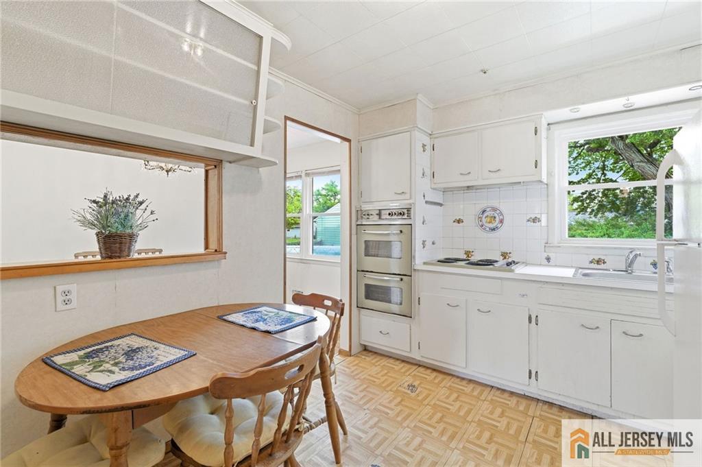 2 Moryan Road Edison, NJ 08817 - Photo 26 of 41