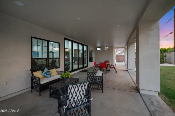$1,150,000 | 522 West Marlette Avenue, Phoenix, AZ 85013