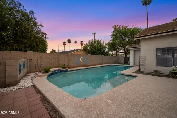 $1,150,000 | 522 West Marlette Avenue, Phoenix, AZ 85013