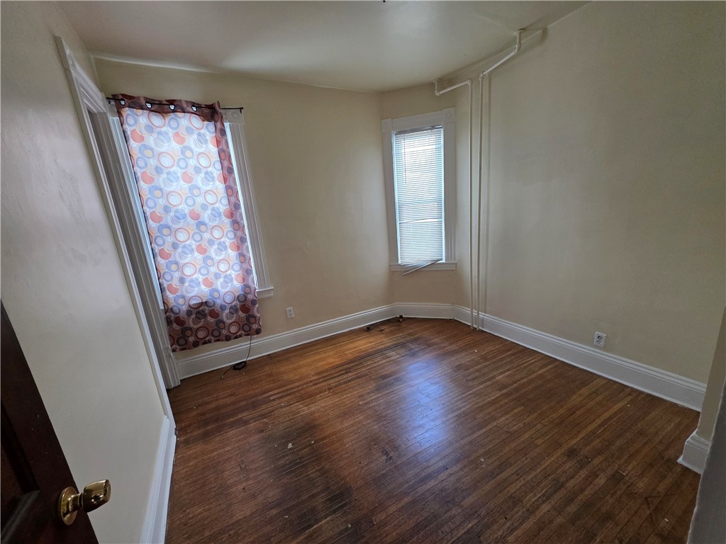 91 Cameron Street Rochester, NY 14606 - Photo 4 of 26 Lower Unit
