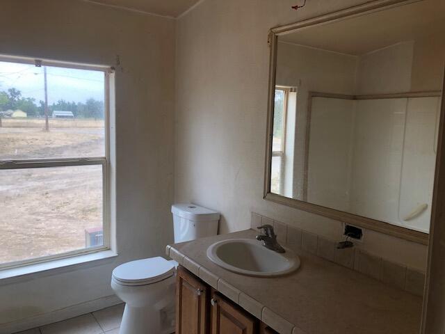 21892 Stone Meadows Road Palo Cedro, CA 96073 - Photo 18 of 22 Stone Meadow hall bathroom new toilet