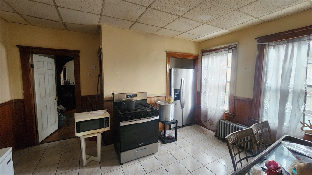 42 Bridgeport Street Worcester, MA 01604 - Photo 17 of 21