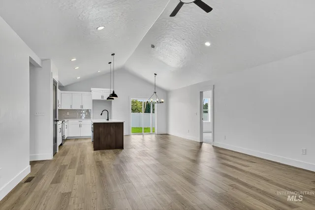 $359,999 | 1164 Velvet Loop, Wilder, ID 83676